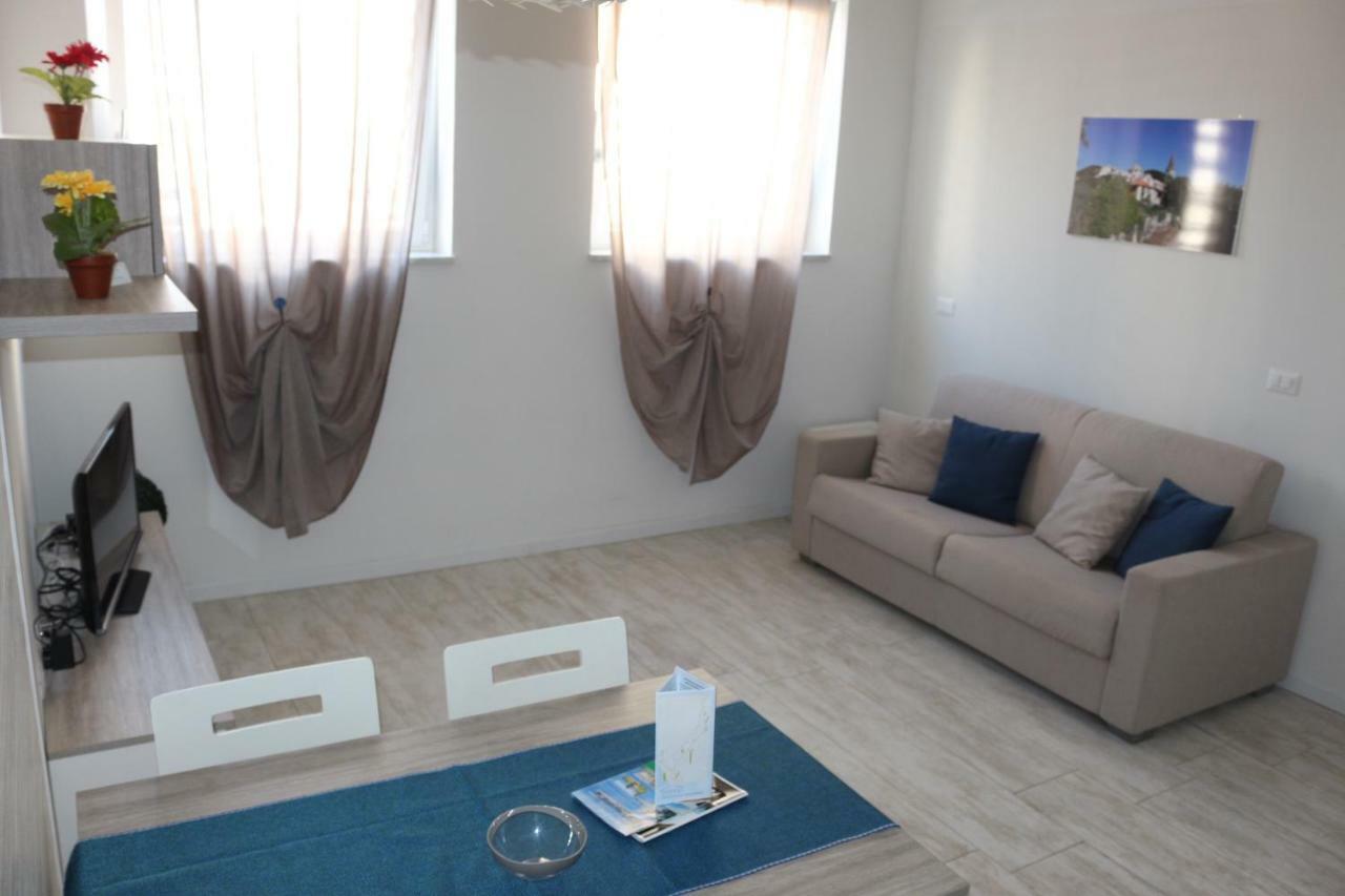 Nina Casa Vacanze Finale Ligure Exterior foto